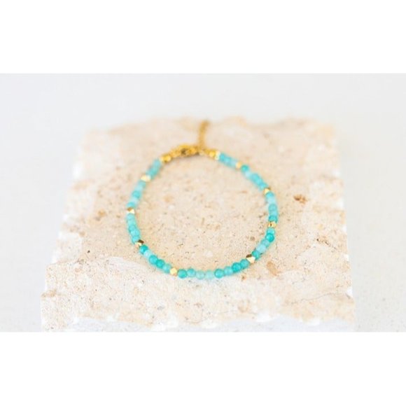 Bracelet BEAUTIFUL Vibrant color gemstone beaded bracelet Amazonite gift for her - Picture 3 of 12